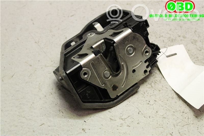 BMW 1 E81 E87 Serratura portiera posteriore 