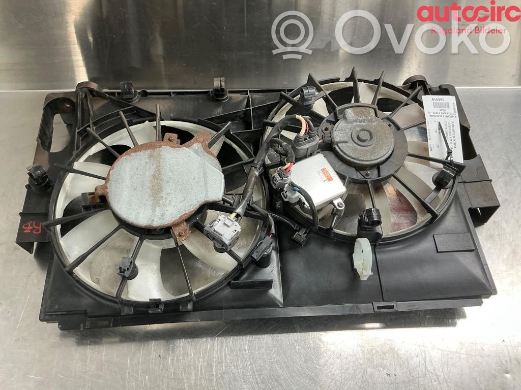 Toyota RAV 4 (XA40) Radiator cooling fan shroud 