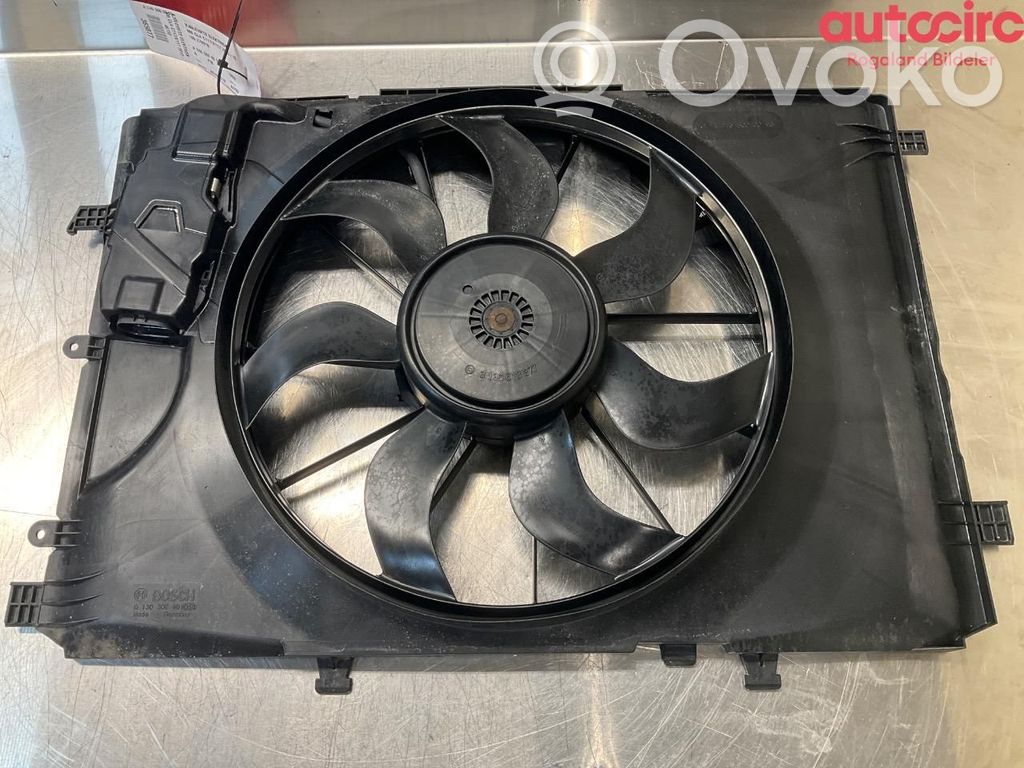 Mercedes-Benz CLA C117 X117 W117 Osłona wentylatora chłodnicy