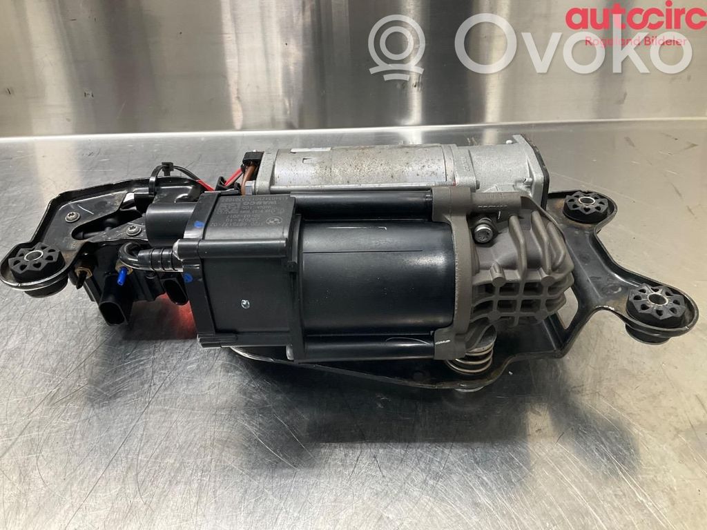 BMW X5 F15 Ilmajousituksen kompressoripumppu 