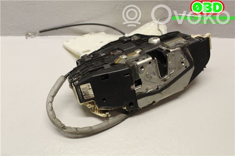 Mercedes-Benz S W221 Zamek drzwi przednich 