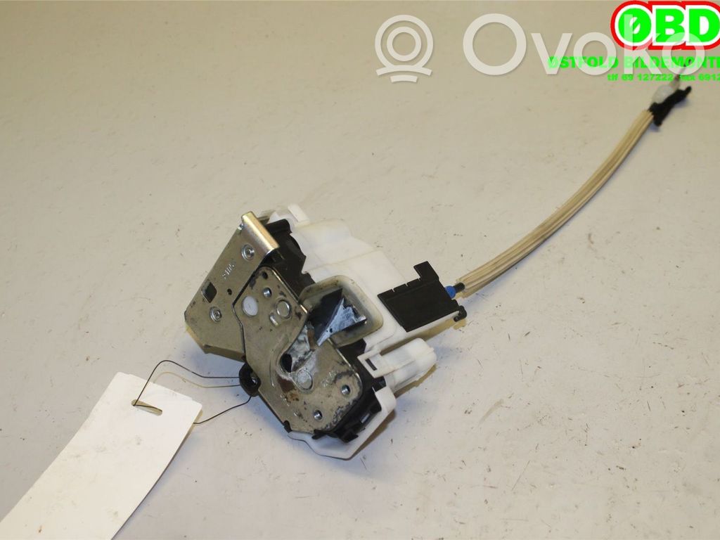 Opel Combo D Front door lock 