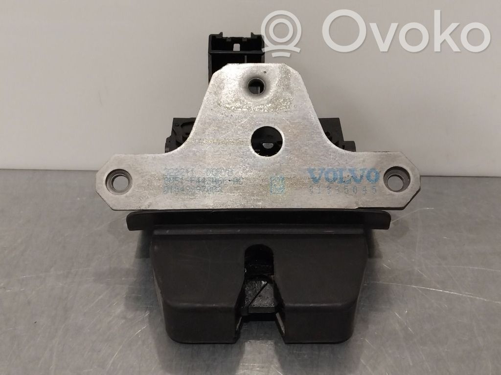 Volvo V70 Tailgate lock latch 