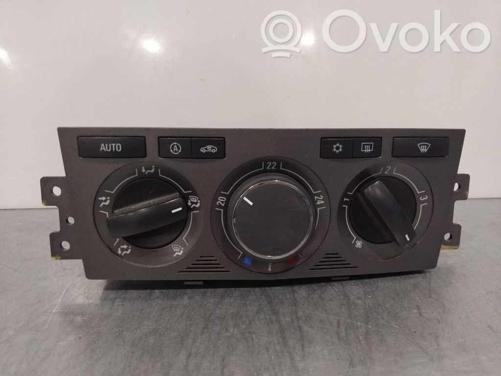 Opel Antara Climate control/heater control trim 