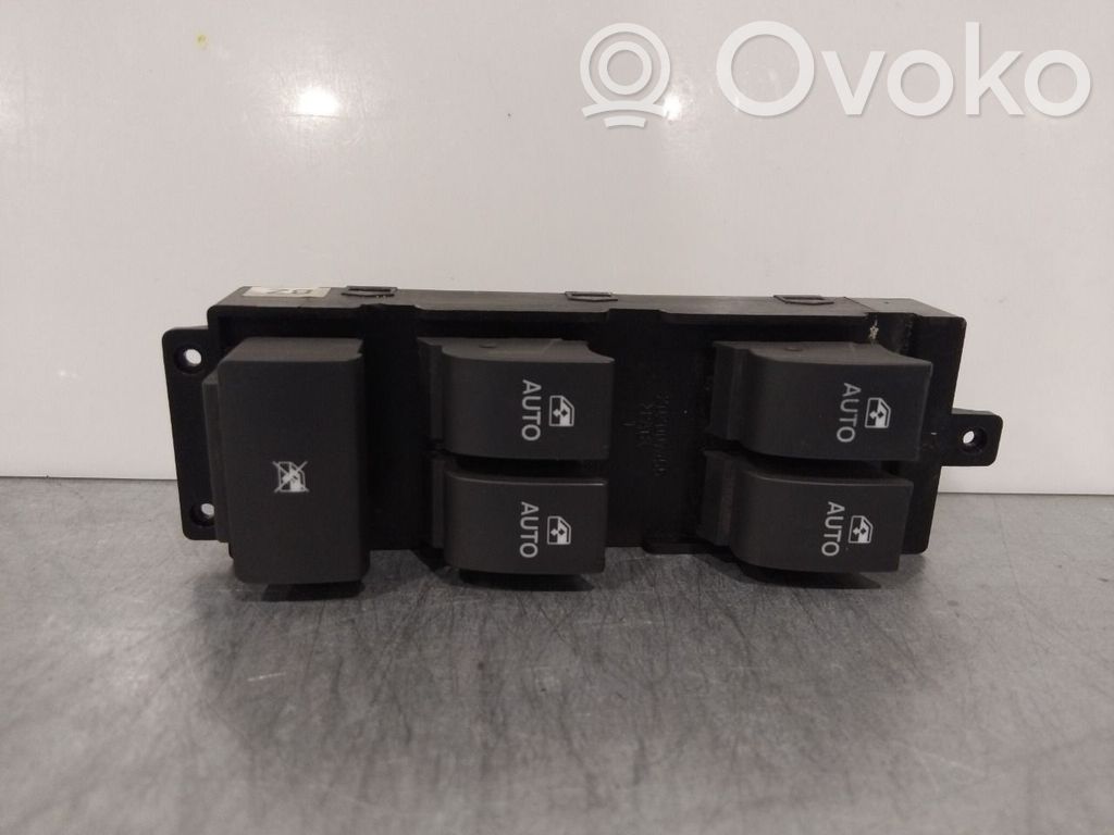 Opel Antara Electric window control switch 