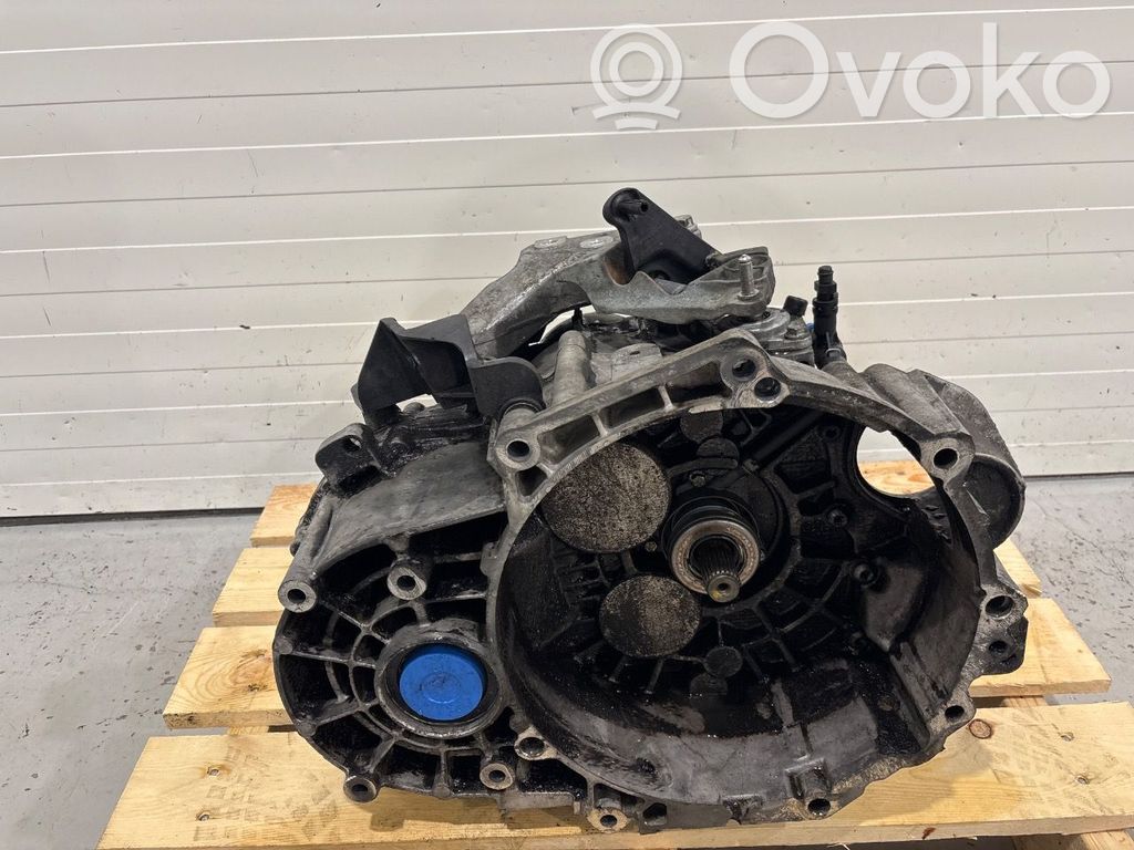 Volkswagen PASSAT B6 Scatola del cambio manuale a 6 velocità