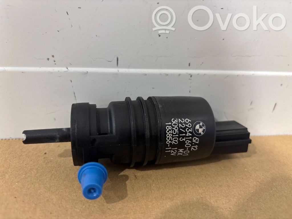 BMW X3 F25 Pompa lavavetri parabrezza/vetro frontale