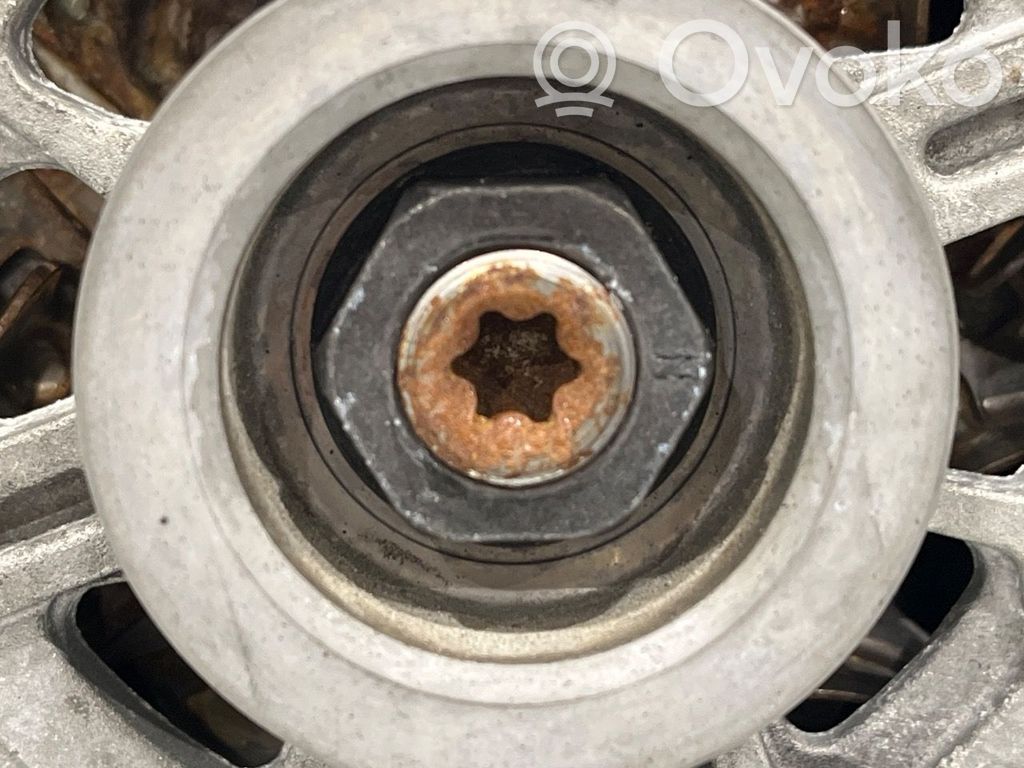 Mercedes-Benz Vito Viano W447 Alternator 