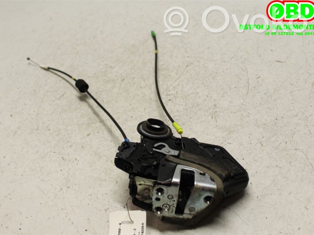 Toyota Land Cruiser (J120) Serratura portiera posteriore