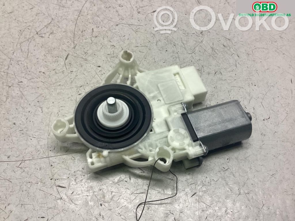 BMW X5 G05 Front door electric window regulator 