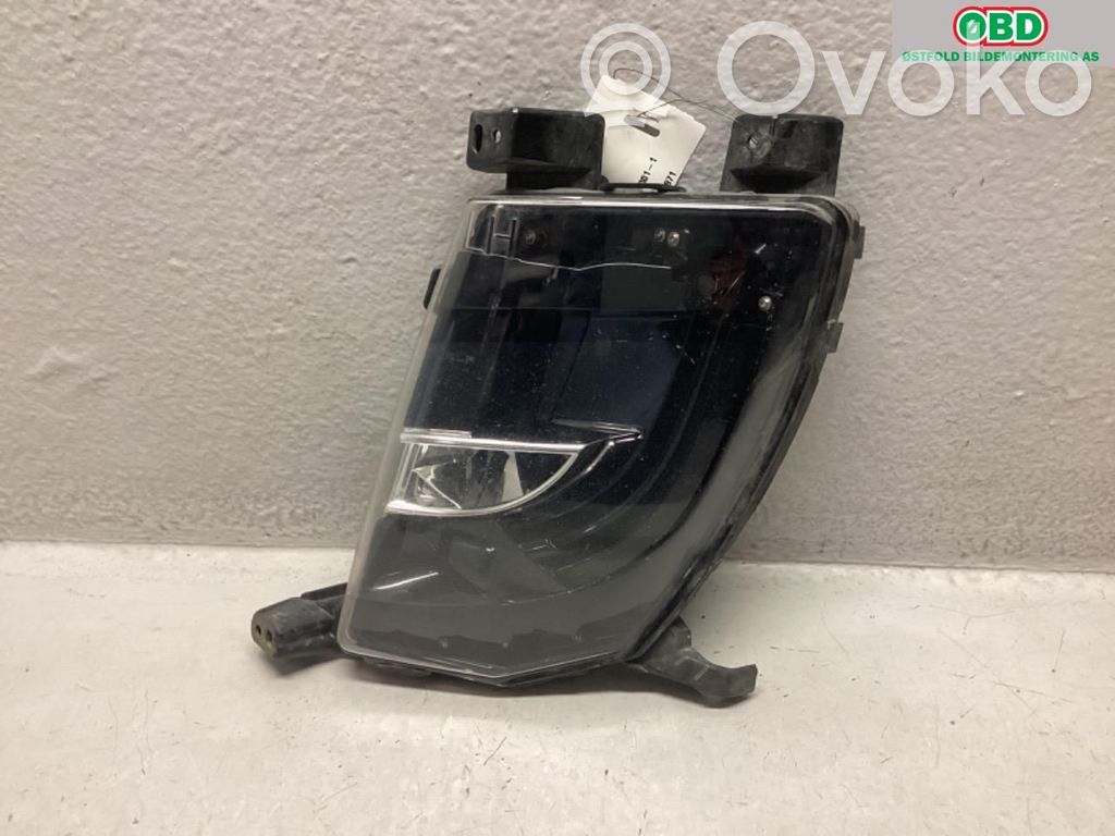 Tesla Model S Miglas lukturis priekšā 
