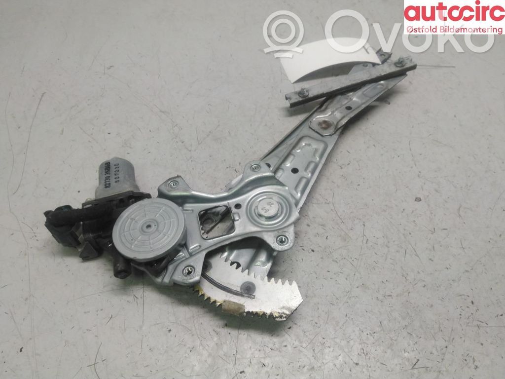 Nissan Navara D23 Alzacristalli elettrico della portiera anteriore