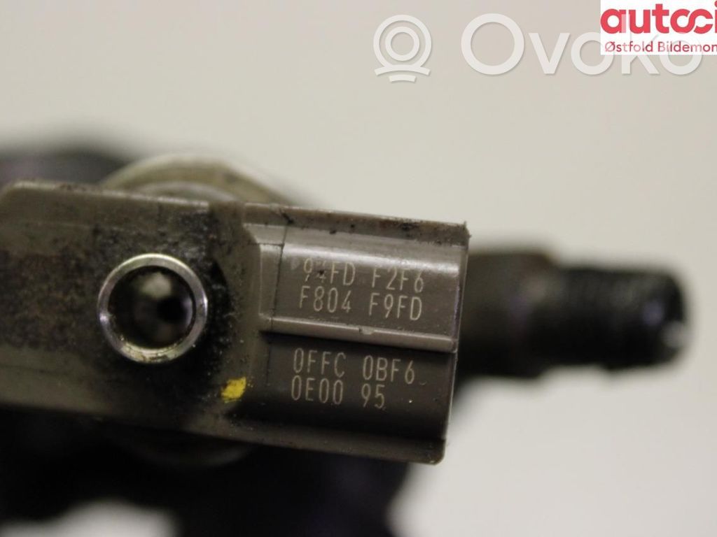 Inyector de combustible   1465A561,1465A561
