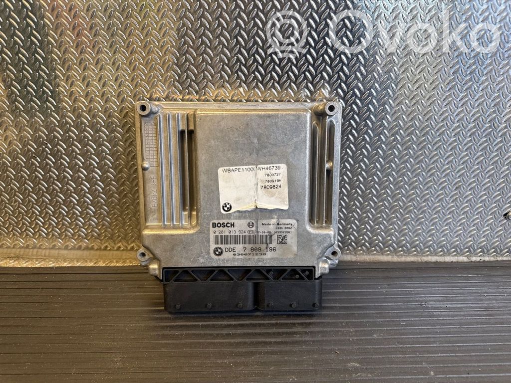 BMW X3 E83 Engine control unit/module ECU 