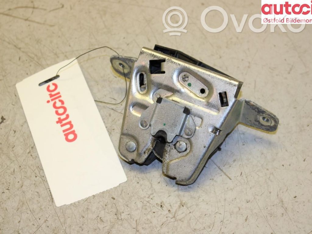 Mercedes-Benz C W204 Blocco chiusura del portellone
