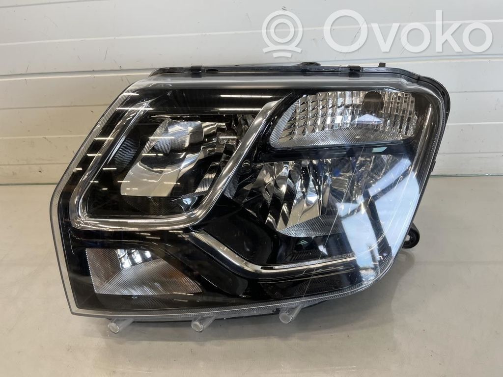 Dacia Duster Headlight/headlamp 