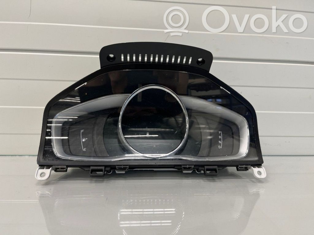 Volvo XC60 Licznik / Prędkościomierz 