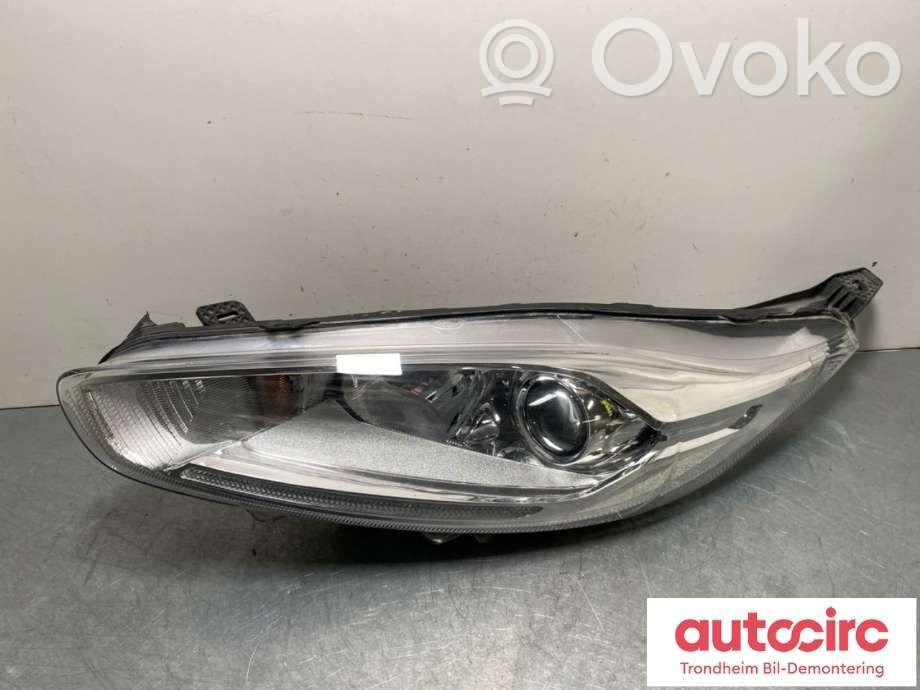 Ford Fiesta Lampa przednia 