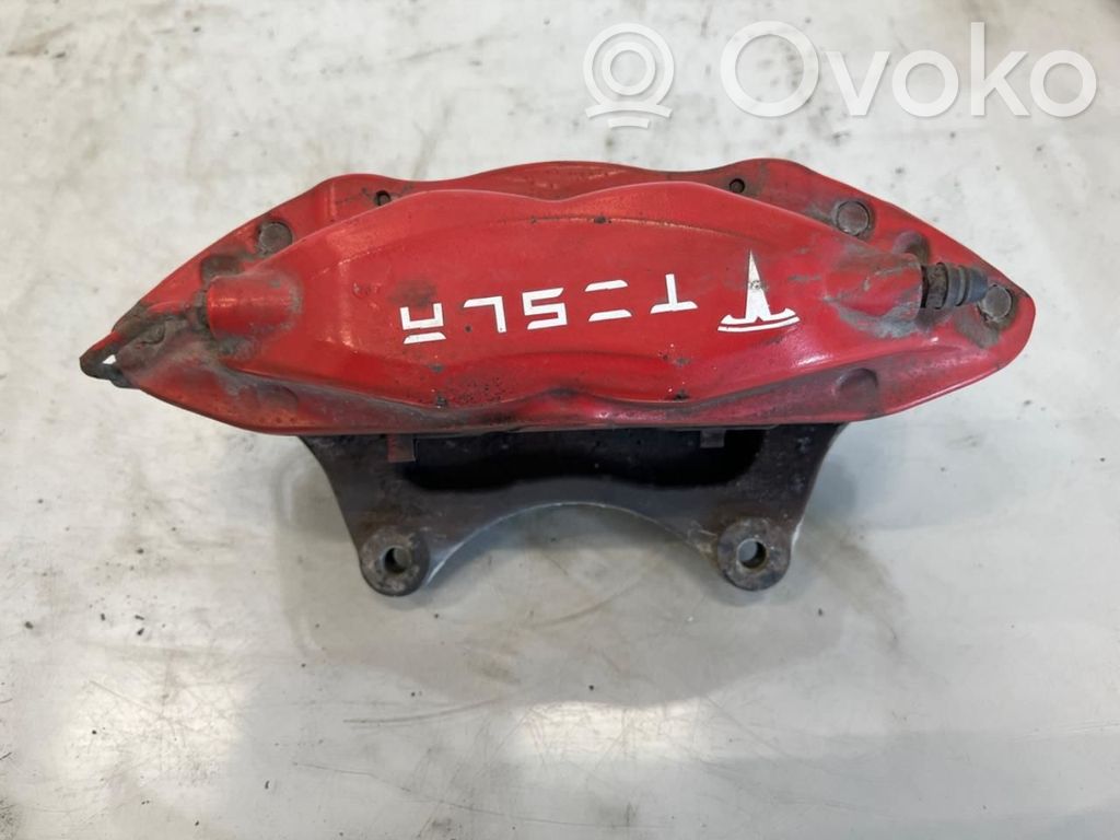 Tesla Model S Передний суппорт 