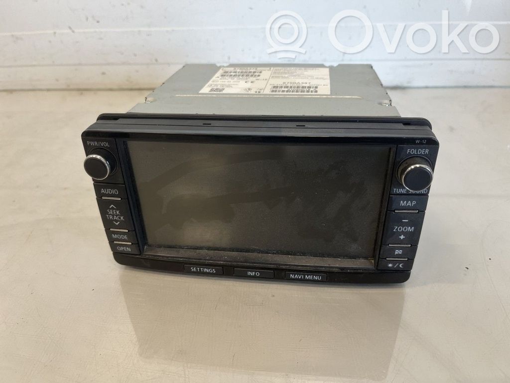 Mitsubishi Outlander Radio/CD/DVD/GPS head unit 