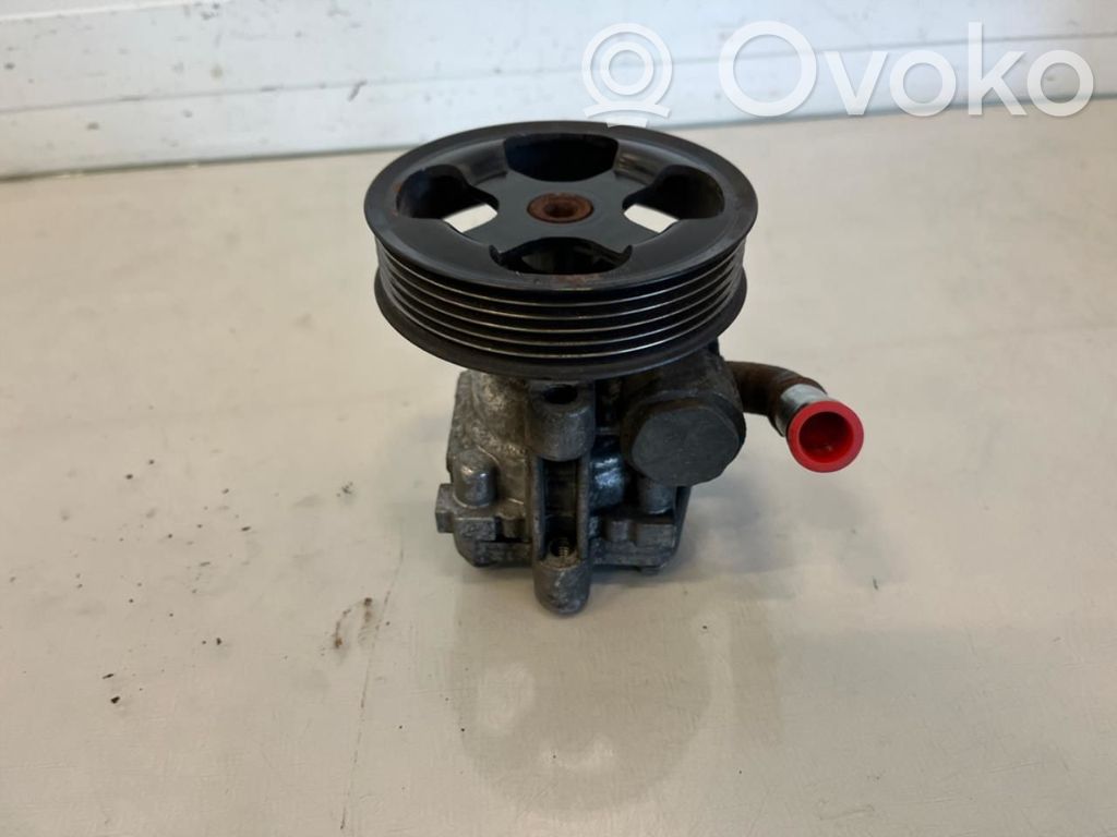 Mitsubishi Outlander Ohjaustehostimen pumppu 