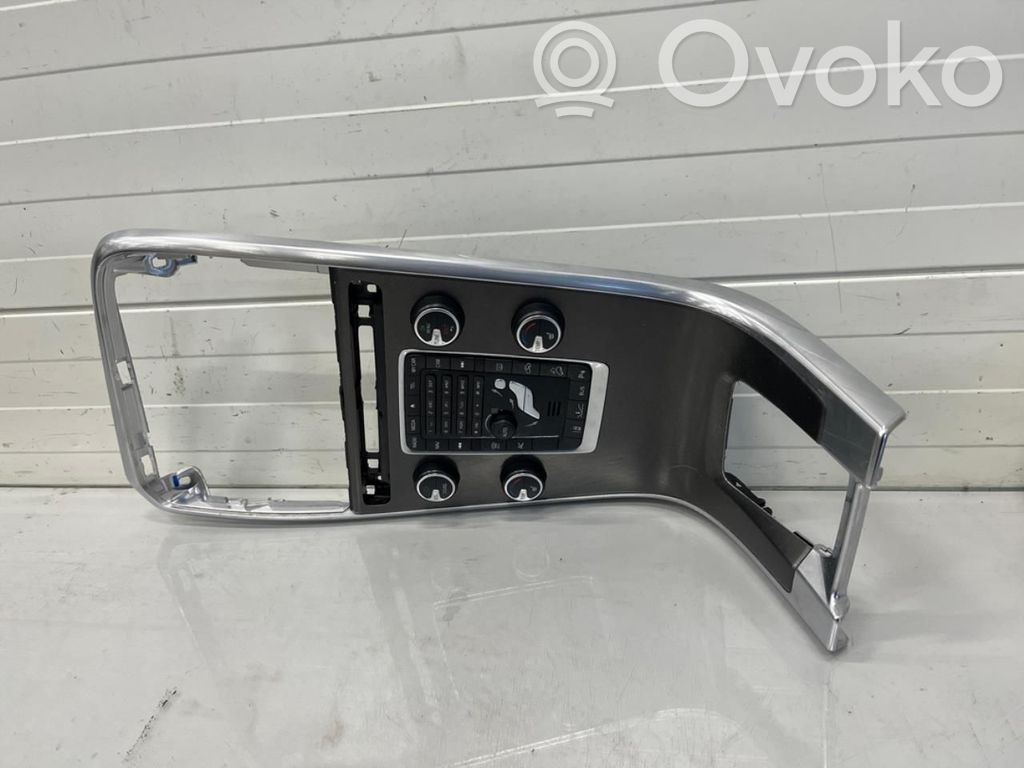 Volvo XC60 Climate control/heater control trim 