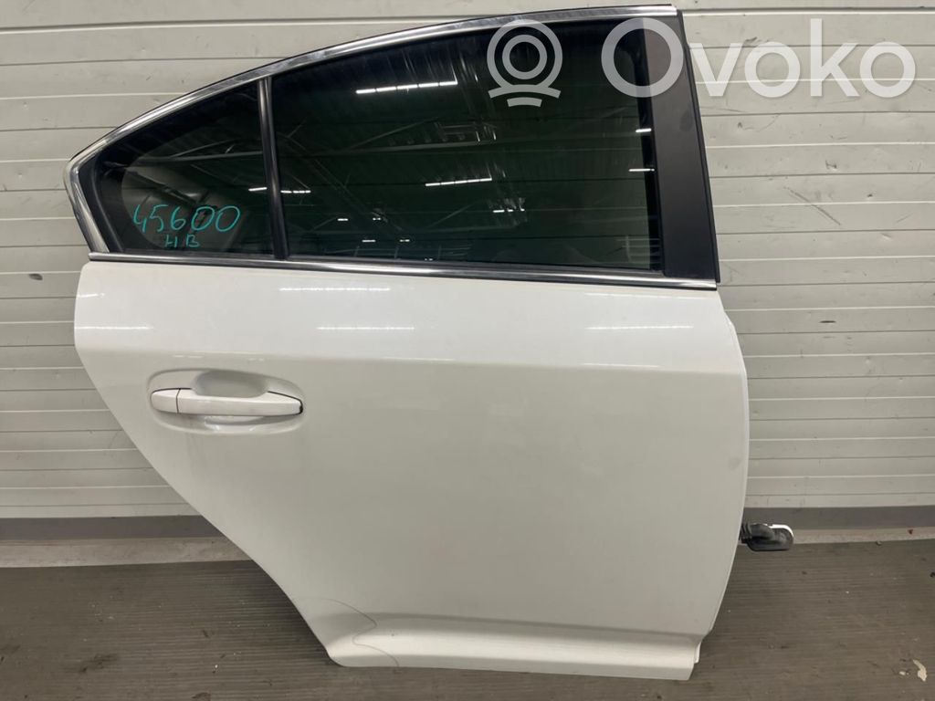 Toyota Avensis T270 Puerta trasera