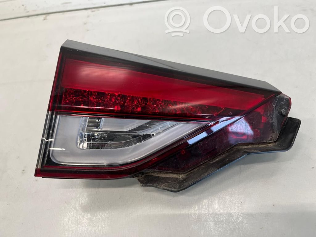 Mitsubishi Eclipse Cross Luz trasera/de freno 