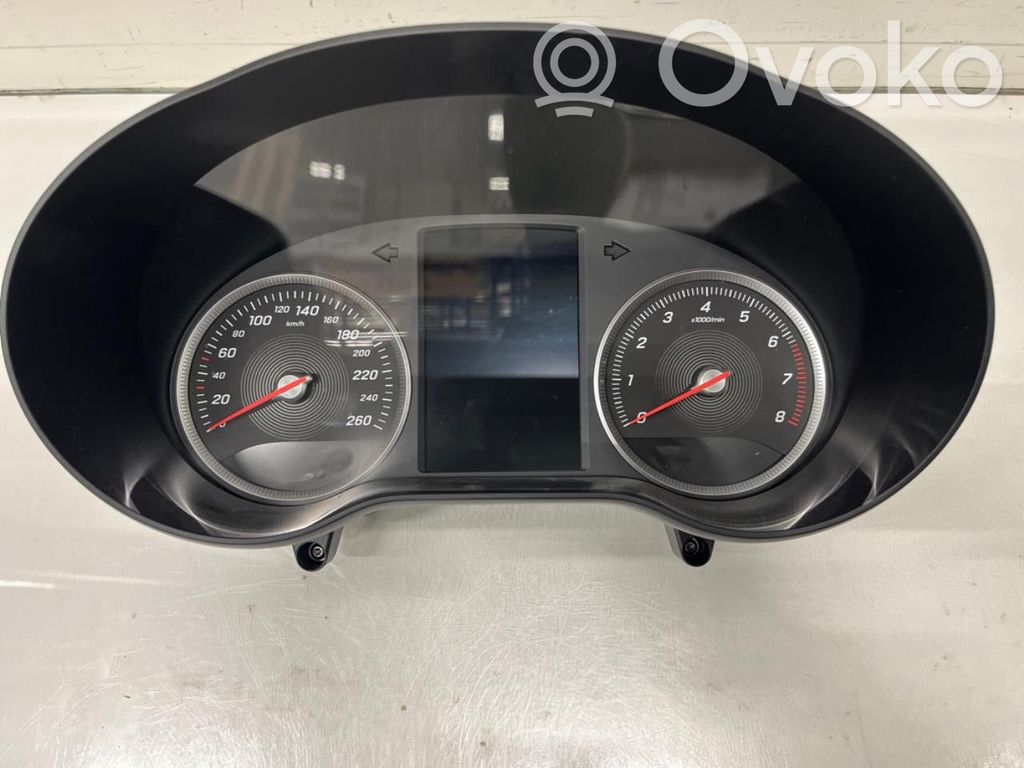 Mercedes-Benz C W205 Tachimetro (quadro strumenti)