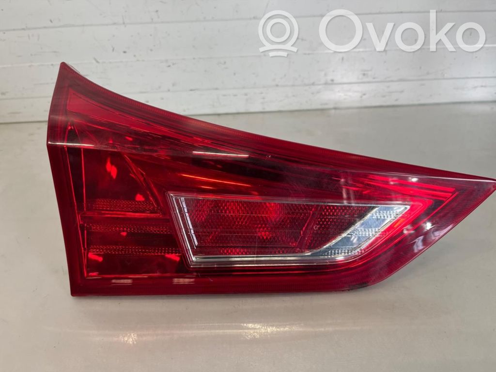 Toyota Auris E180 Lampă spate în caroserie 