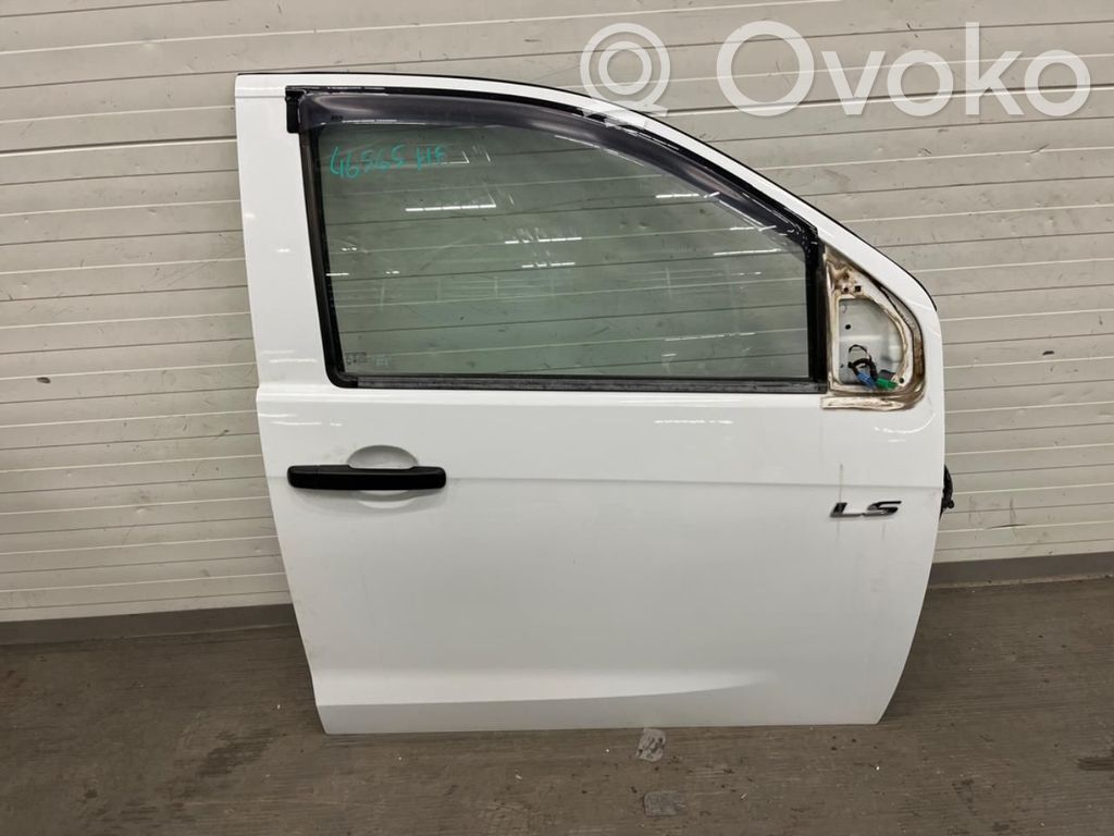 Isuzu D-Max Puerta delantera 