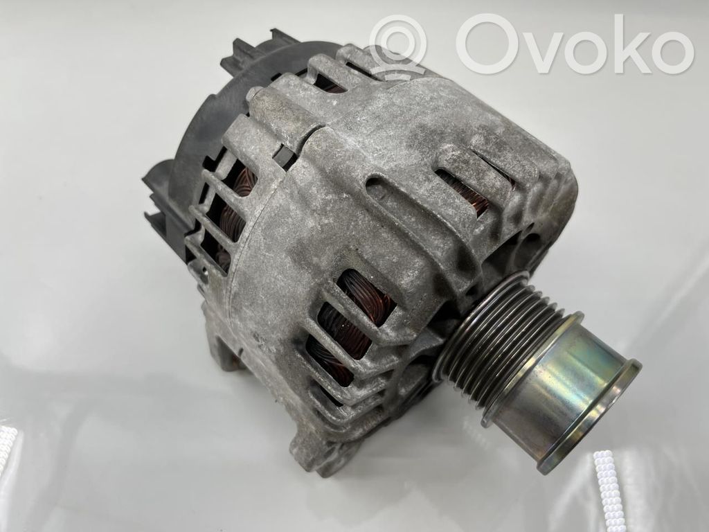 Volkswagen Golf Sportsvan Ģenerators 