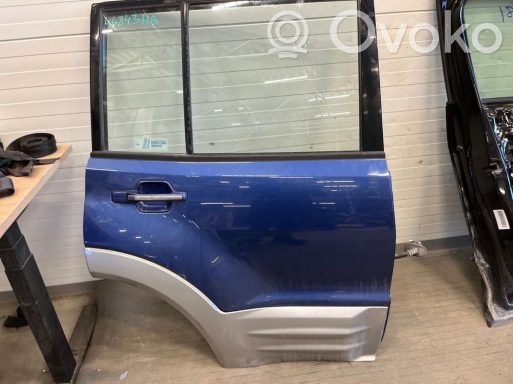 Mitsubishi Pajero Puerta trasera 