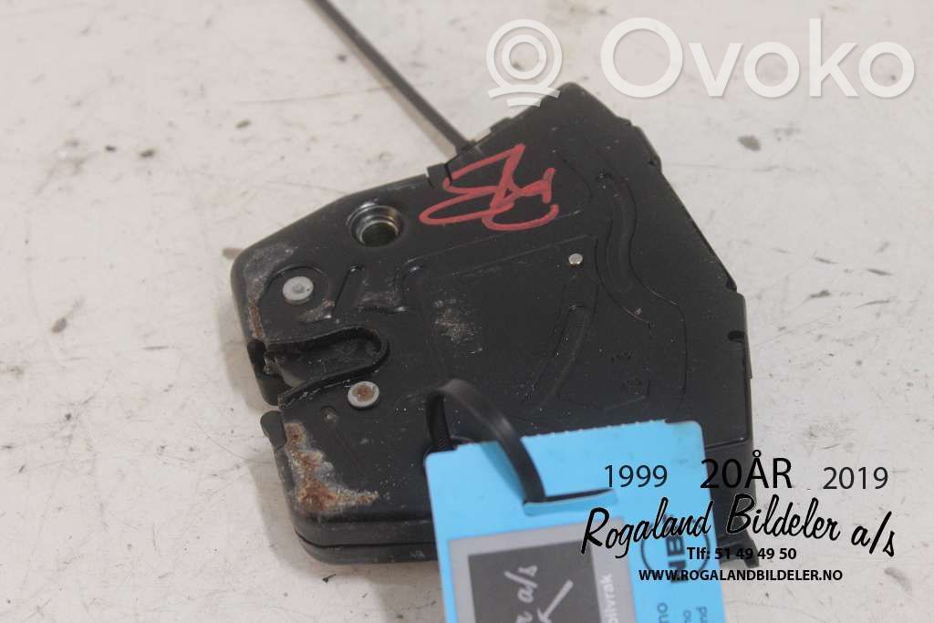 BMW X5 E70 Front door lock 