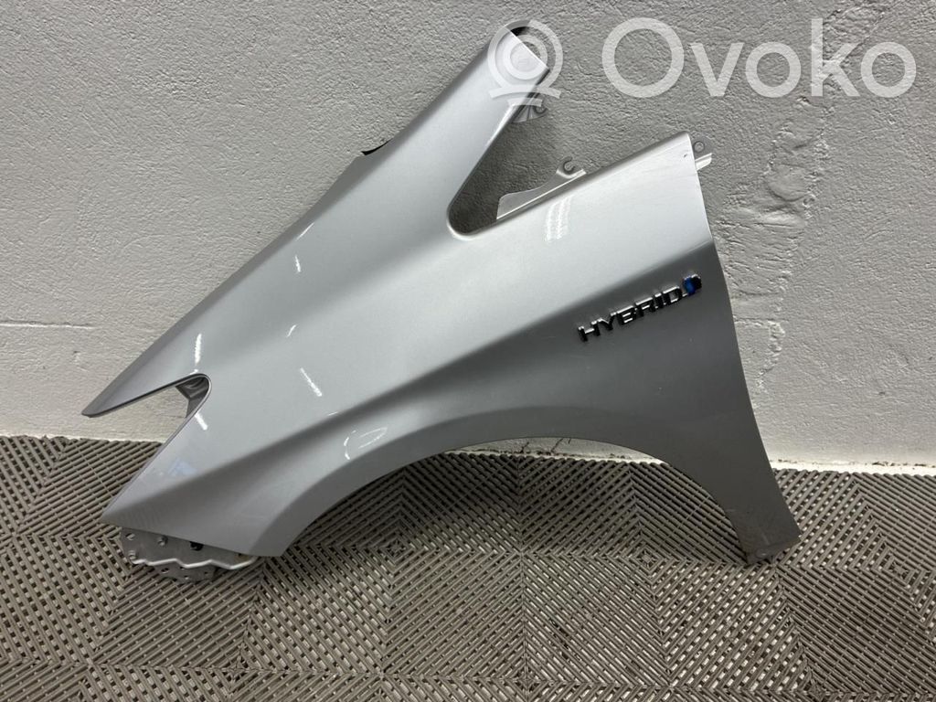 Toyota Prius (XW30) Błotnik przedni 