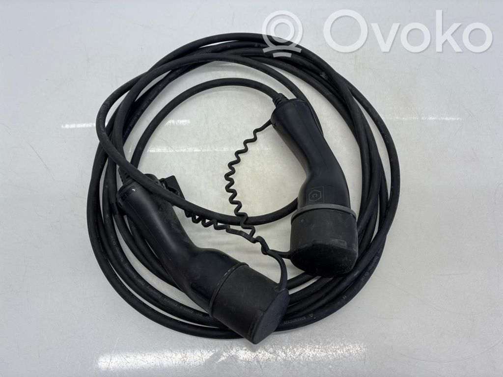 Kabel do ładowania samochodu elektrycznego   32257972,46033601,32257972,46033601