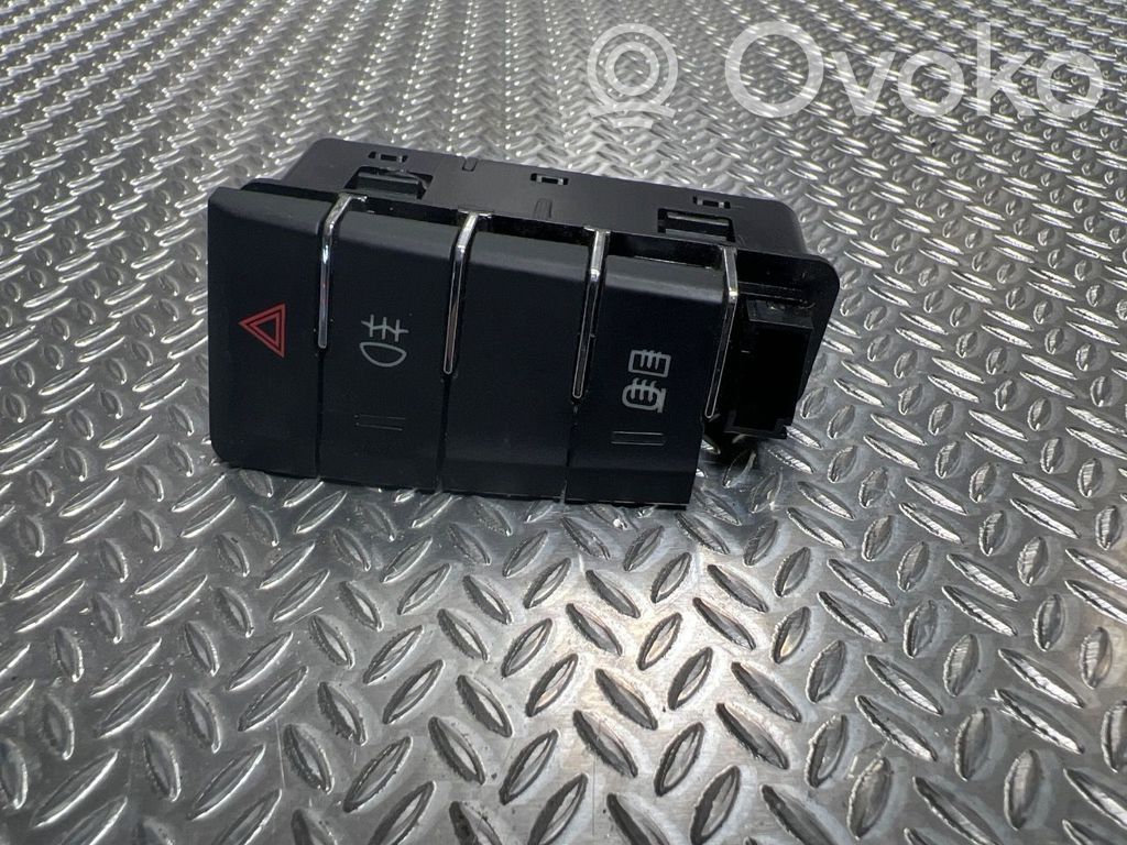 Botón interruptor de luz de peligro   C00100626,C00100626