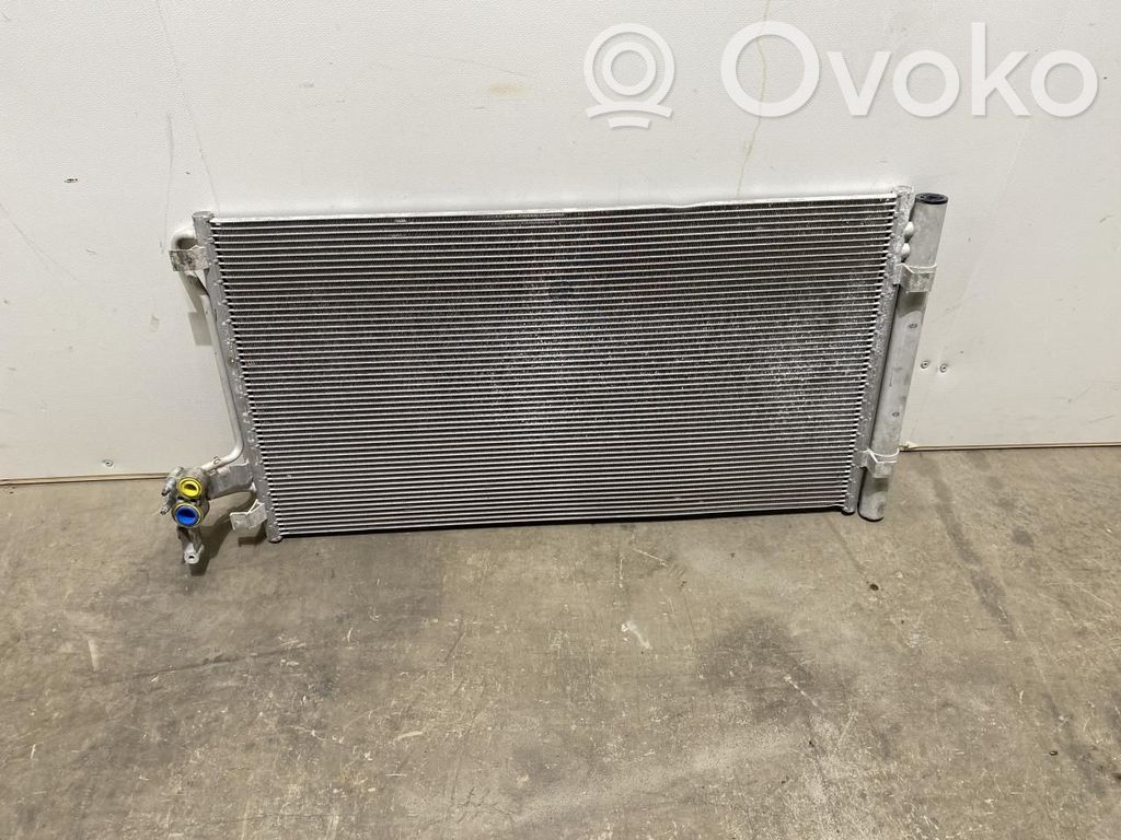 Jaguar E-Pace Chłodnica 