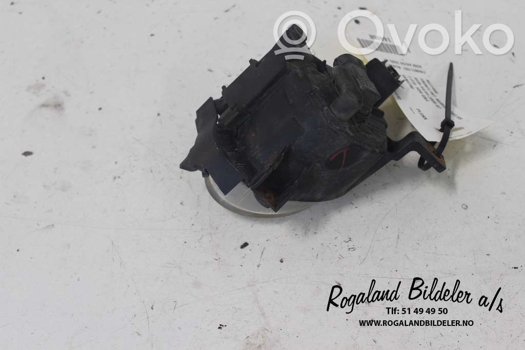 Audi A4 S4 B7 8E 8H Światło przeciwmgłowe przednie 