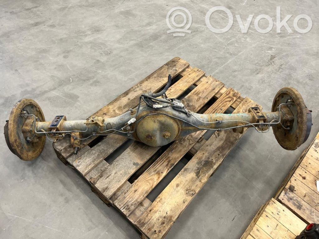 Toyota Hilux (AN120, AN130) Trave dell'asse posteriore