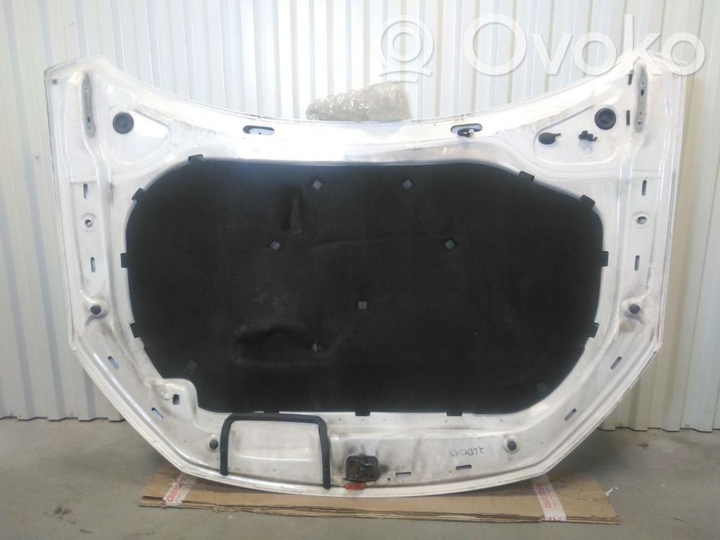 Volkswagen Scirocco Konepelti 