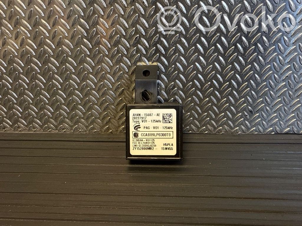 Interruptor de la alarma   AH4N15607AE,LR020114,AH4N15607AE,LR020114