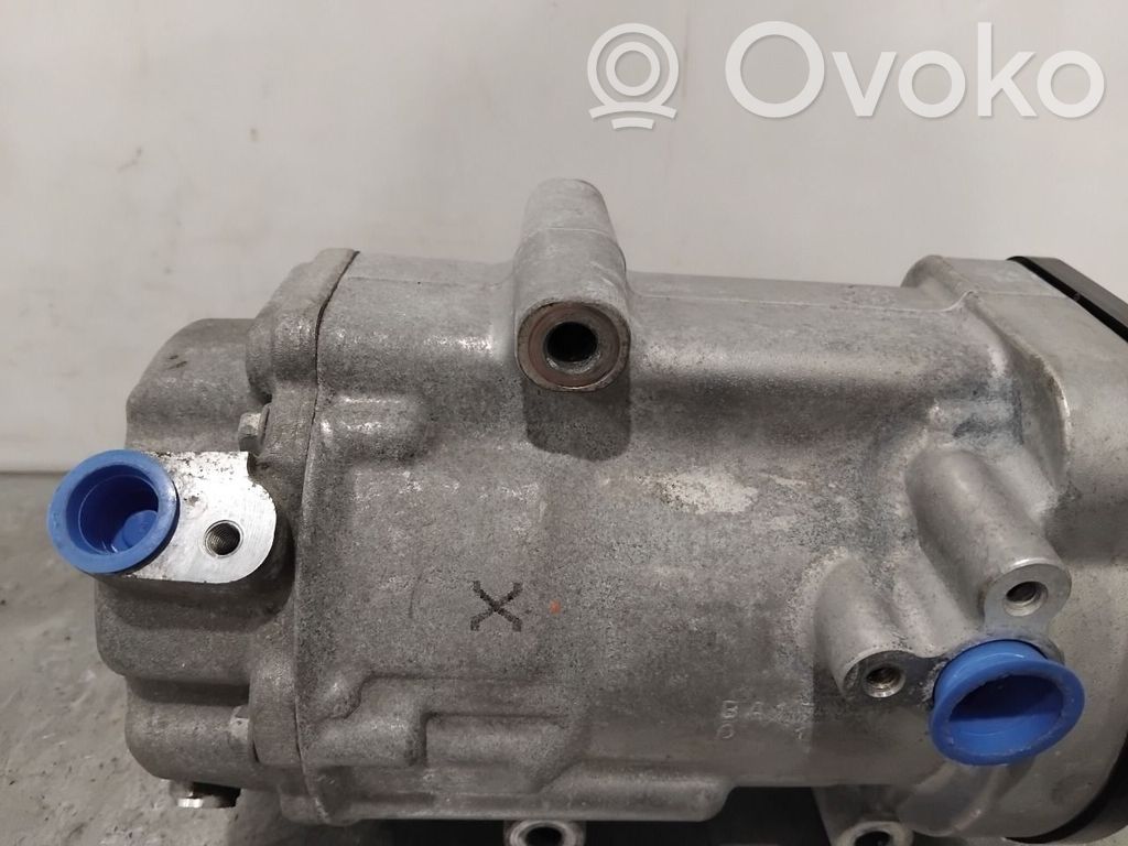 Toyota RAV 4 (XA50) Kompresor / Sprężarka klimatyzacji A/C 