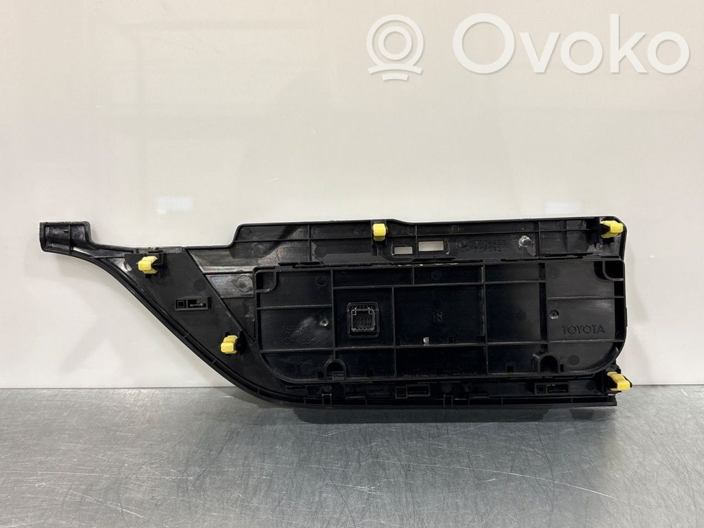 Toyota Auris E180 Console centrale, commande chauffage/clim 