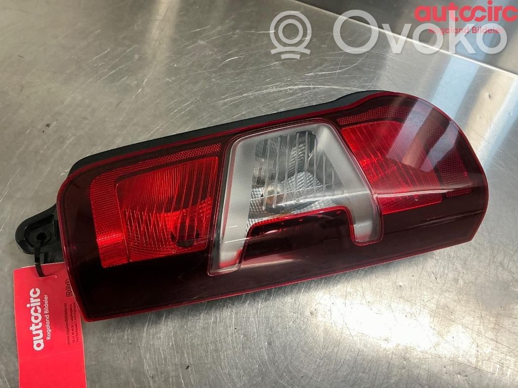 Opel Combo E Lampă spate în caroserie 
