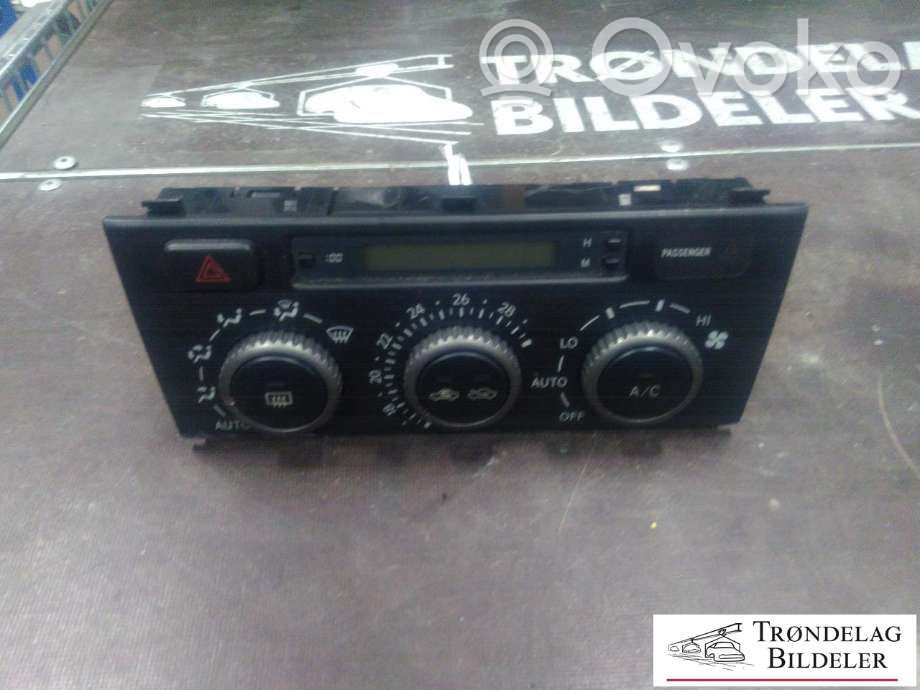 Lexus IS 200-300 Climate control/heater control trim 