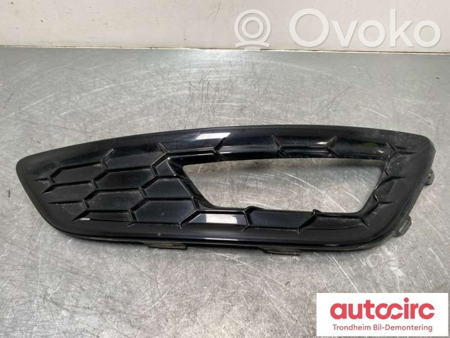 Ford Focus Dashboard side air vent grill/cover trim 
