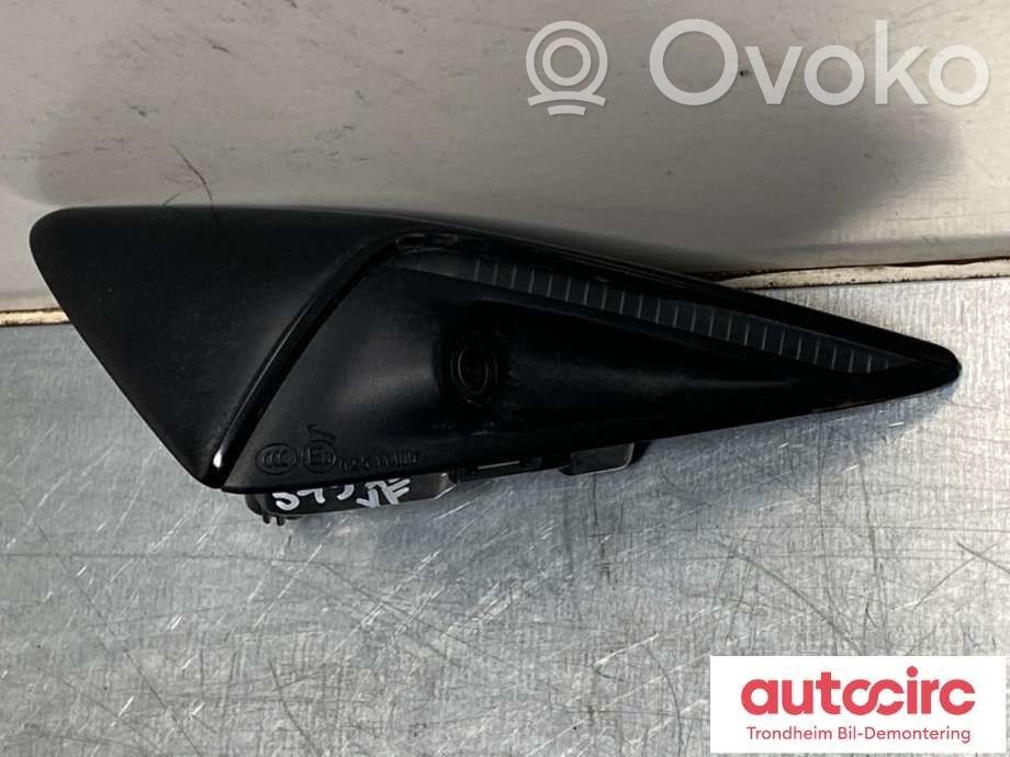 Tesla Model Y Windshield/windscreen camera 