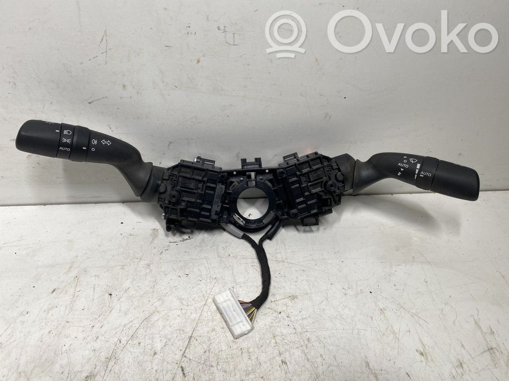 Toyota bZ4X Interruptor de control multifunción 