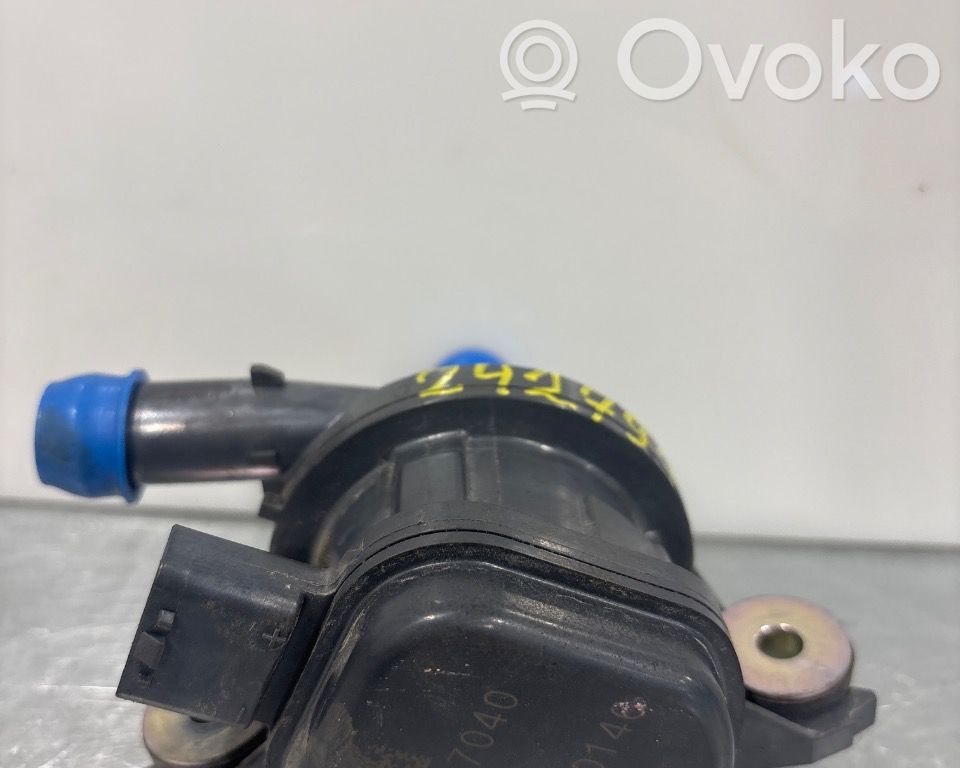 Toyota Prius (XW50) Webasto Kiertovesipumppu 